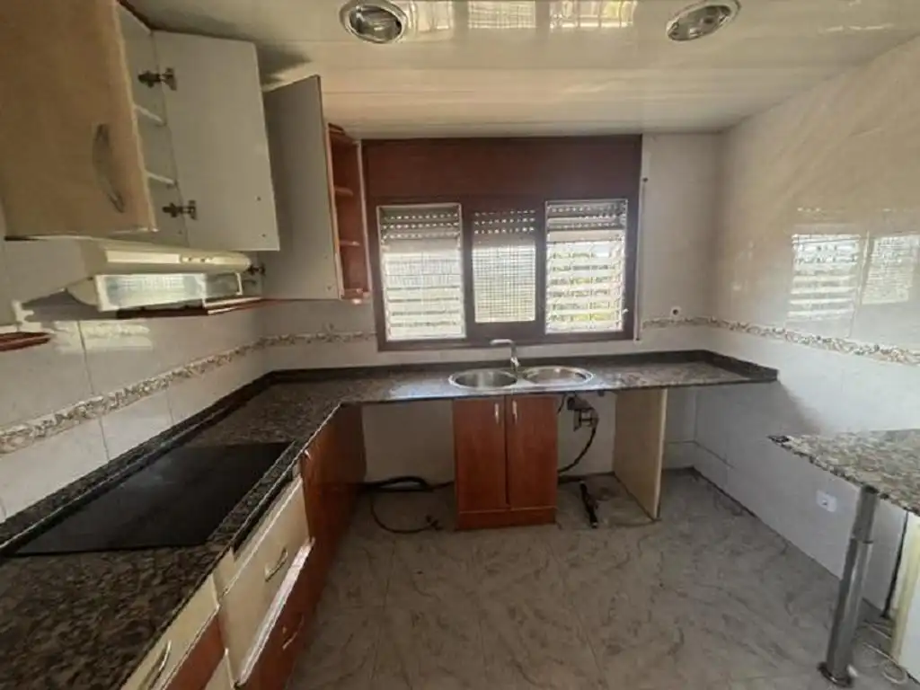 Cocina de Casa o chalet en venta en Vilanova del Vallès con Jardín privado, Terraza y Balcón