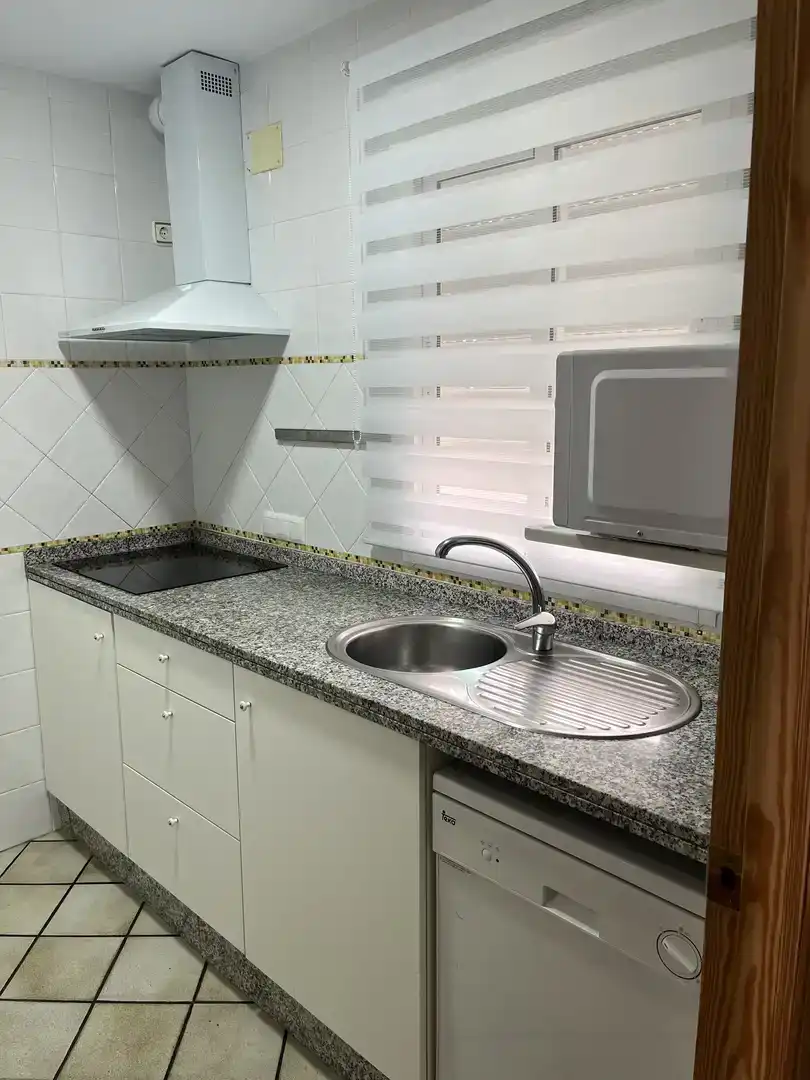 Cocina de Dúplex en venta en La Antilla con Balcón