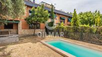 Garden of Single-family semi-detached for sale in  Madrid Capital  with Air Conditioner, Heating and Terrace