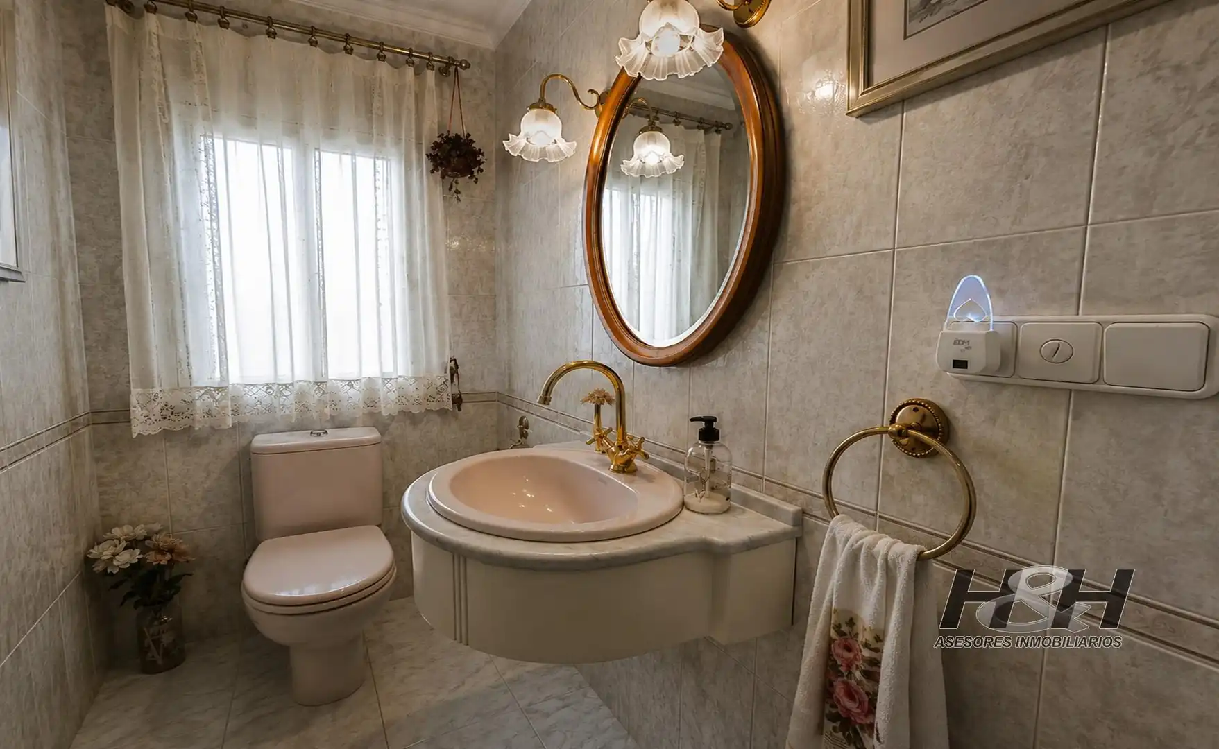 Baño de Piso en venta en Valencia con Aire acondicionado, Calefacción y Balcón