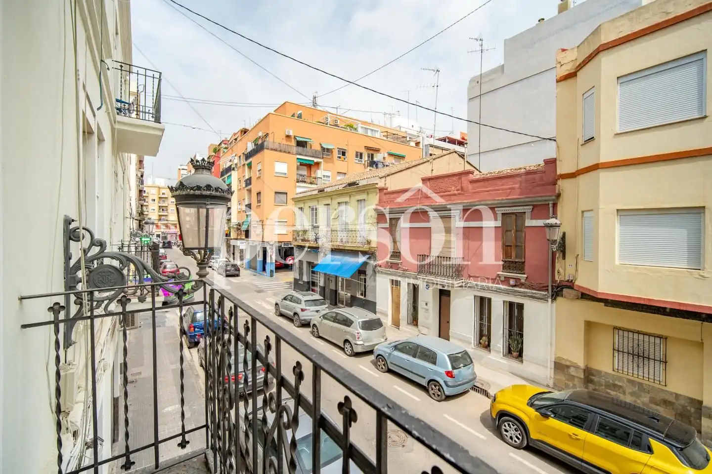 Vista exterior de Piso en venta en Valencia con Aire acondicionado, Terraza y Amueblado
