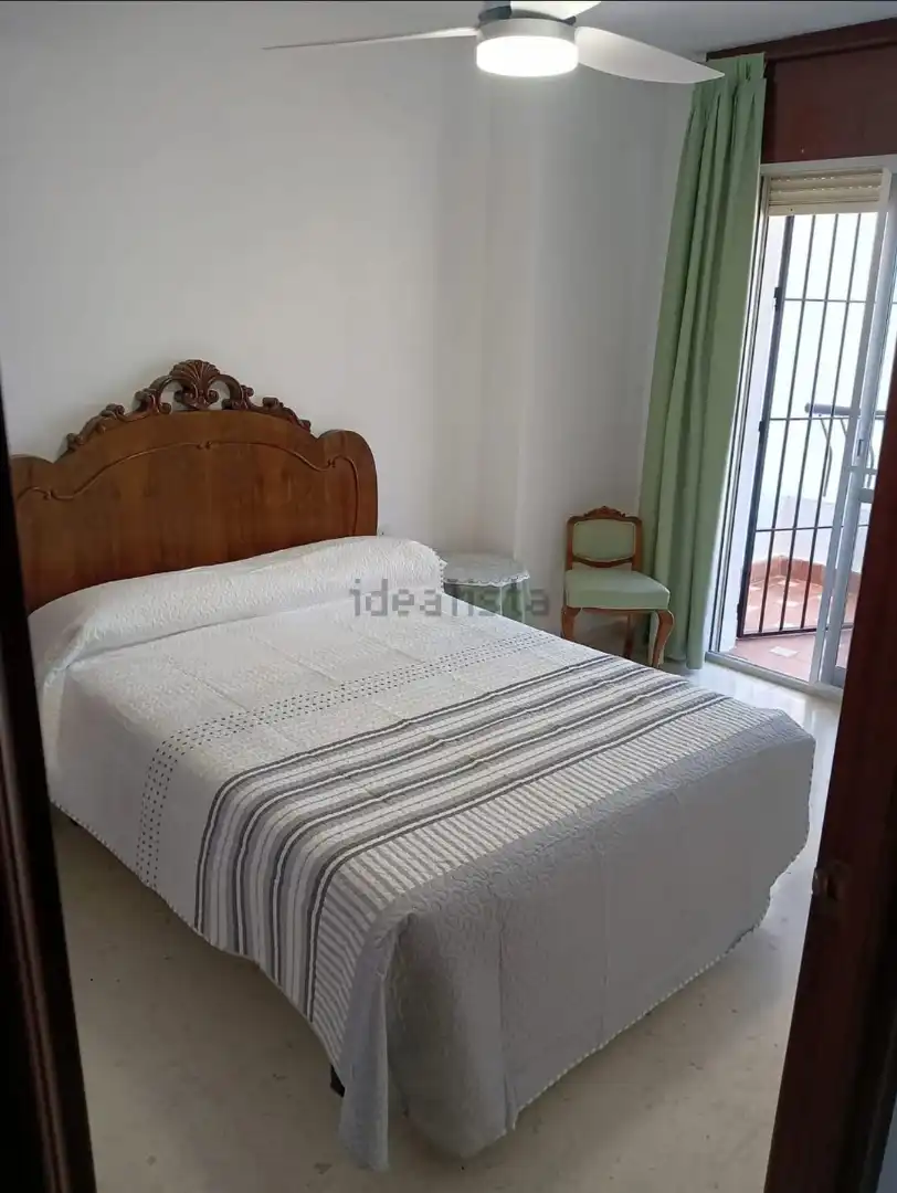 Dormitori de Casa o xalet de lloguer en Vélez-Málaga amb Aire condicionat, Terrassa i Moblat