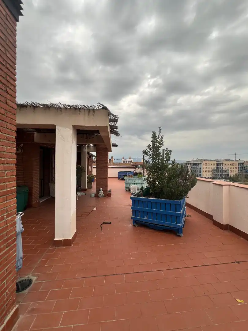 Terrasse von Dachboden zum Verkauf in Salou mit Klimaanlage, Heizung und Privatgarten