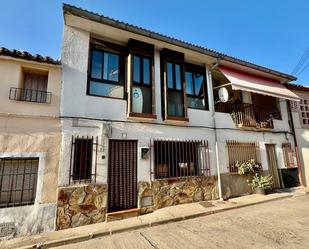 Exterior view of Single-family semi-detached for sale in Las Herencias  with Air Conditioner and Terrace