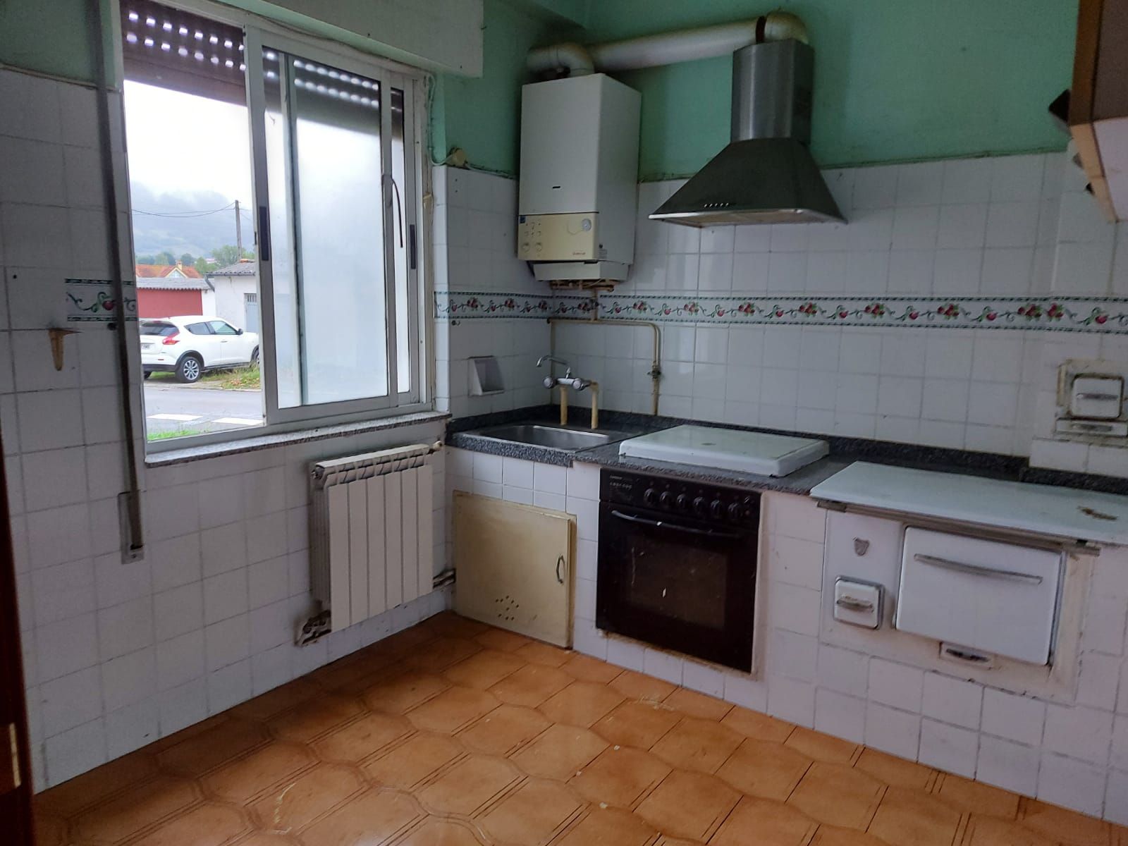 Kitchen of Flat for sale in Los Corrales de Buelna   with Heating, Parquet flooring and Storage room