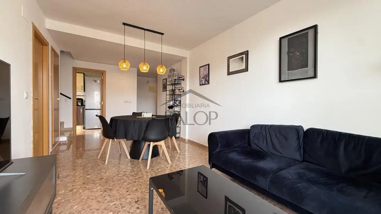 Wohnzimmer von Maisonette zum Verkauf in La Pobla Llarga mit Klimaanlage und Terrasse