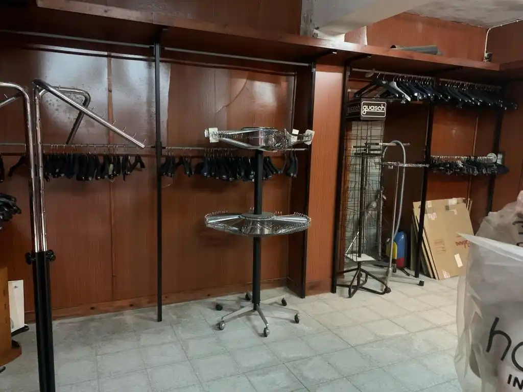 Local comercial de lloguer a Núcleo urbano, imagen 10