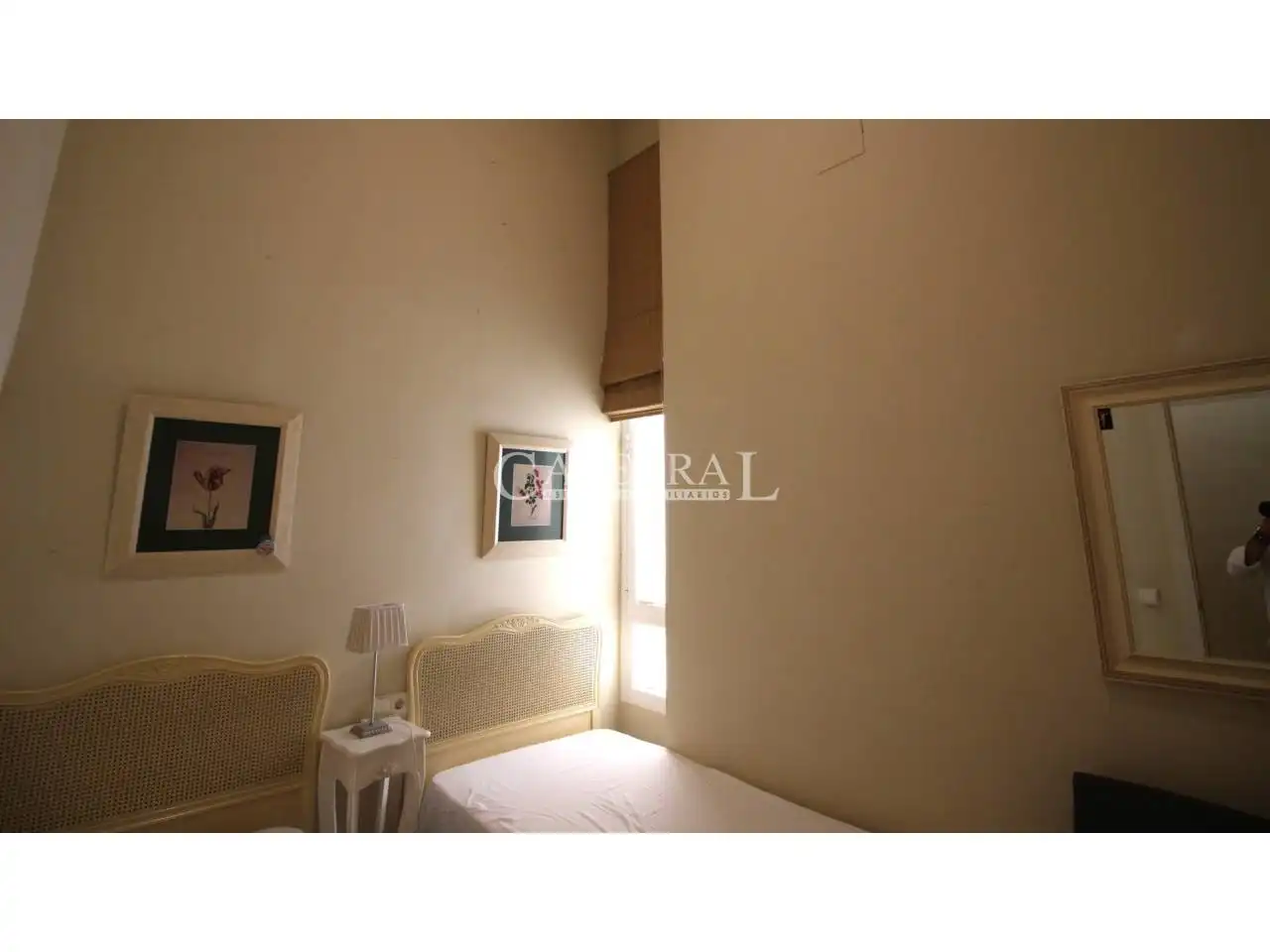 Habitación de Apartamento de alquiler en Sevilla con Aire acondicionado, Calefacción y Parquet
