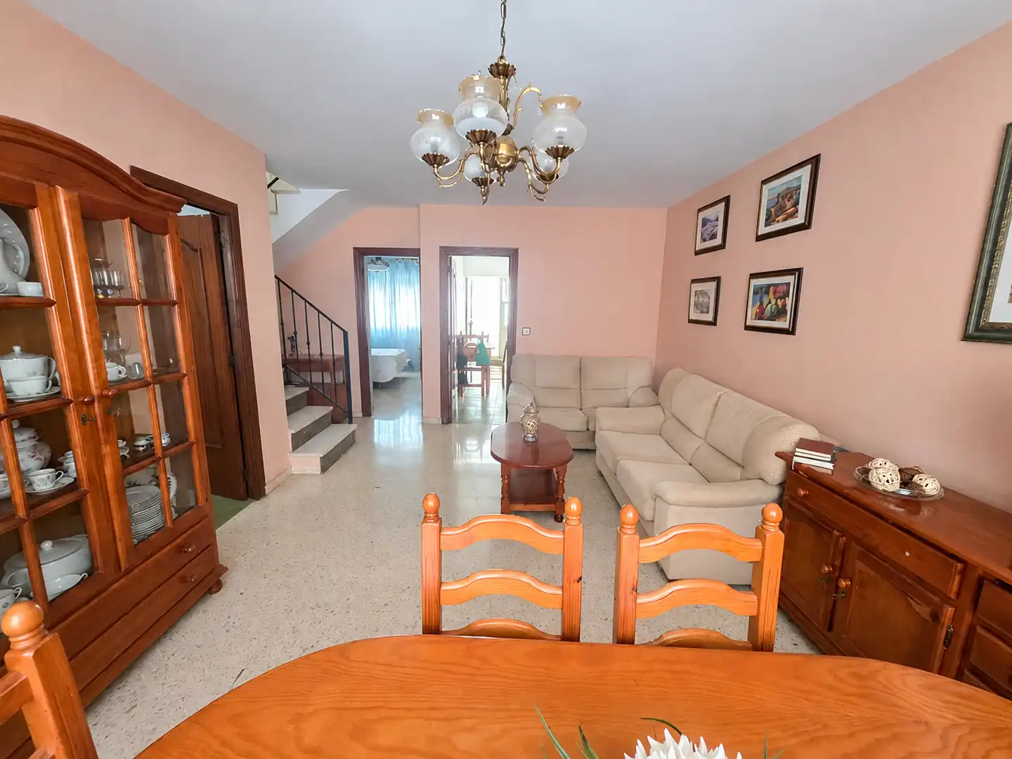 Wohnzimmer von Einfamilien-Reihenhaus zum Verkauf in Cártama mit Terrasse