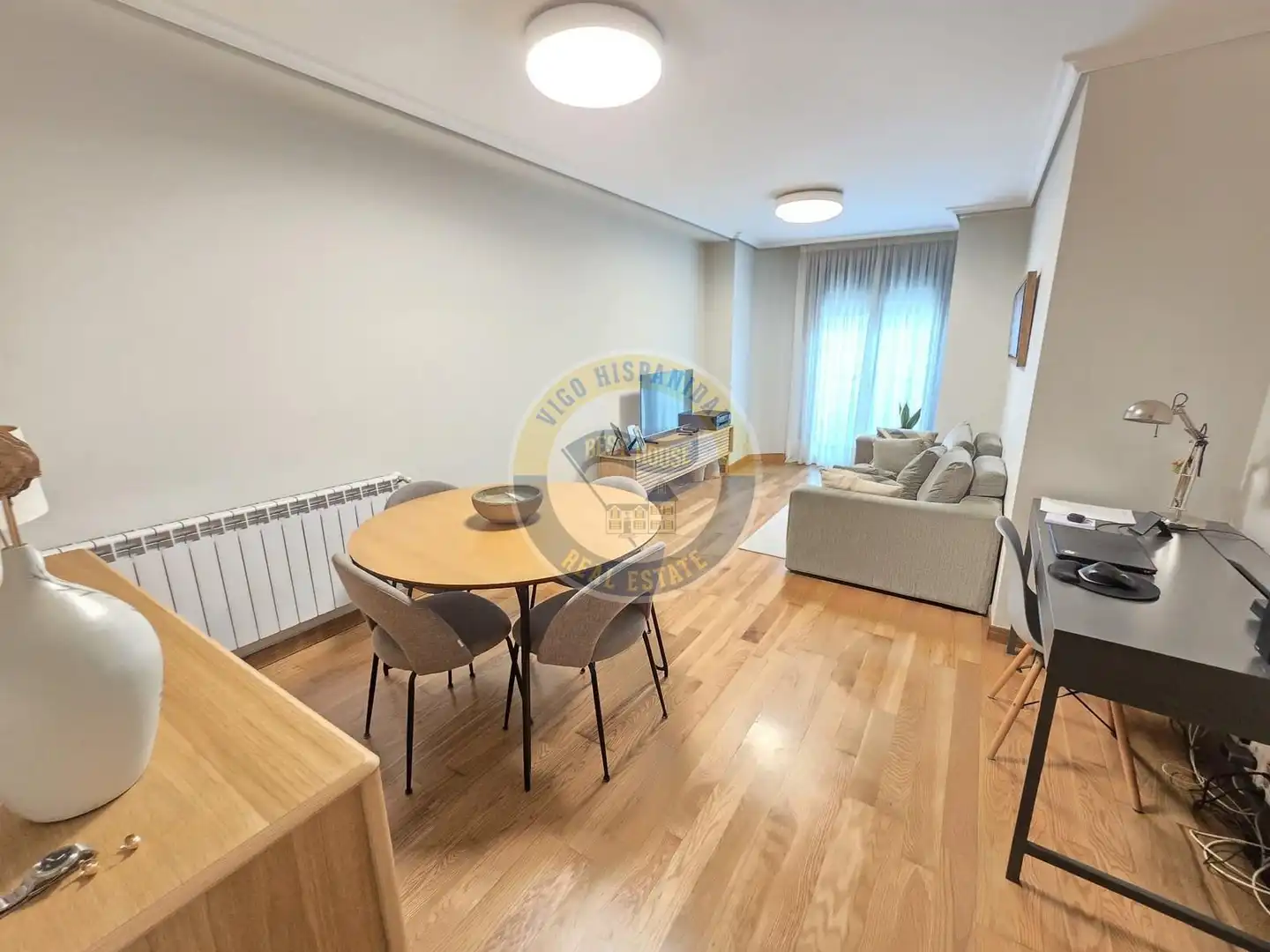 Wohnzimmer von Wohnung zur Miete in Vigo  mit Heizung, Parkett und Möbliert