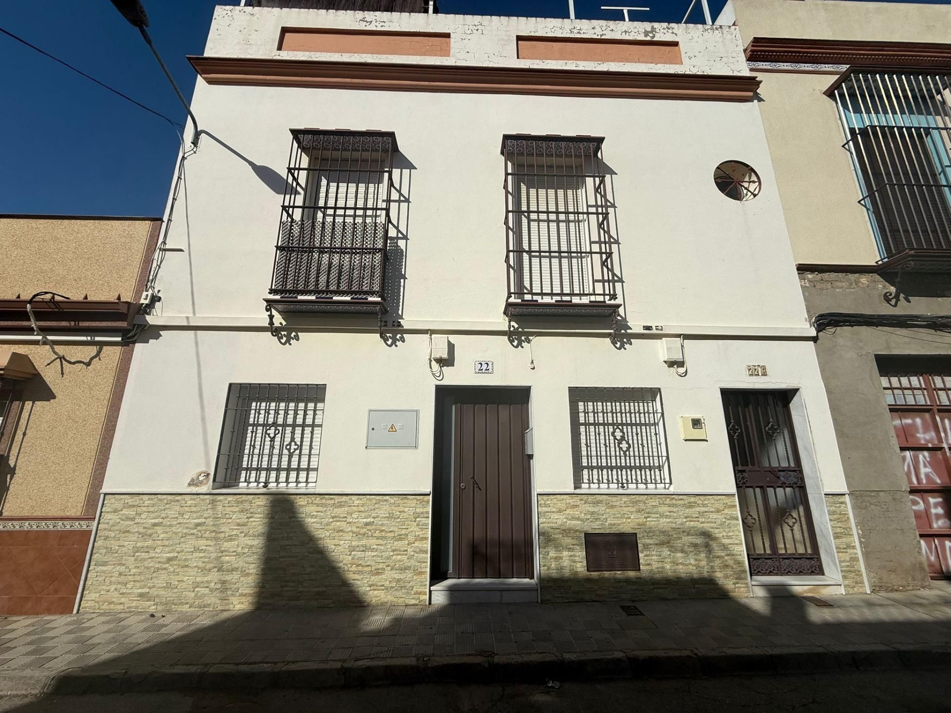 Vista exterior de Pis en venda en Utrera