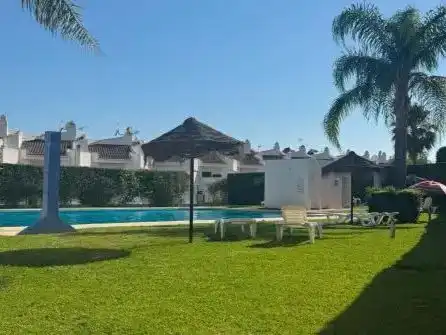 Jardí de Pis en venda en Benalmádena amb Jardí privat, Traster i Piscina