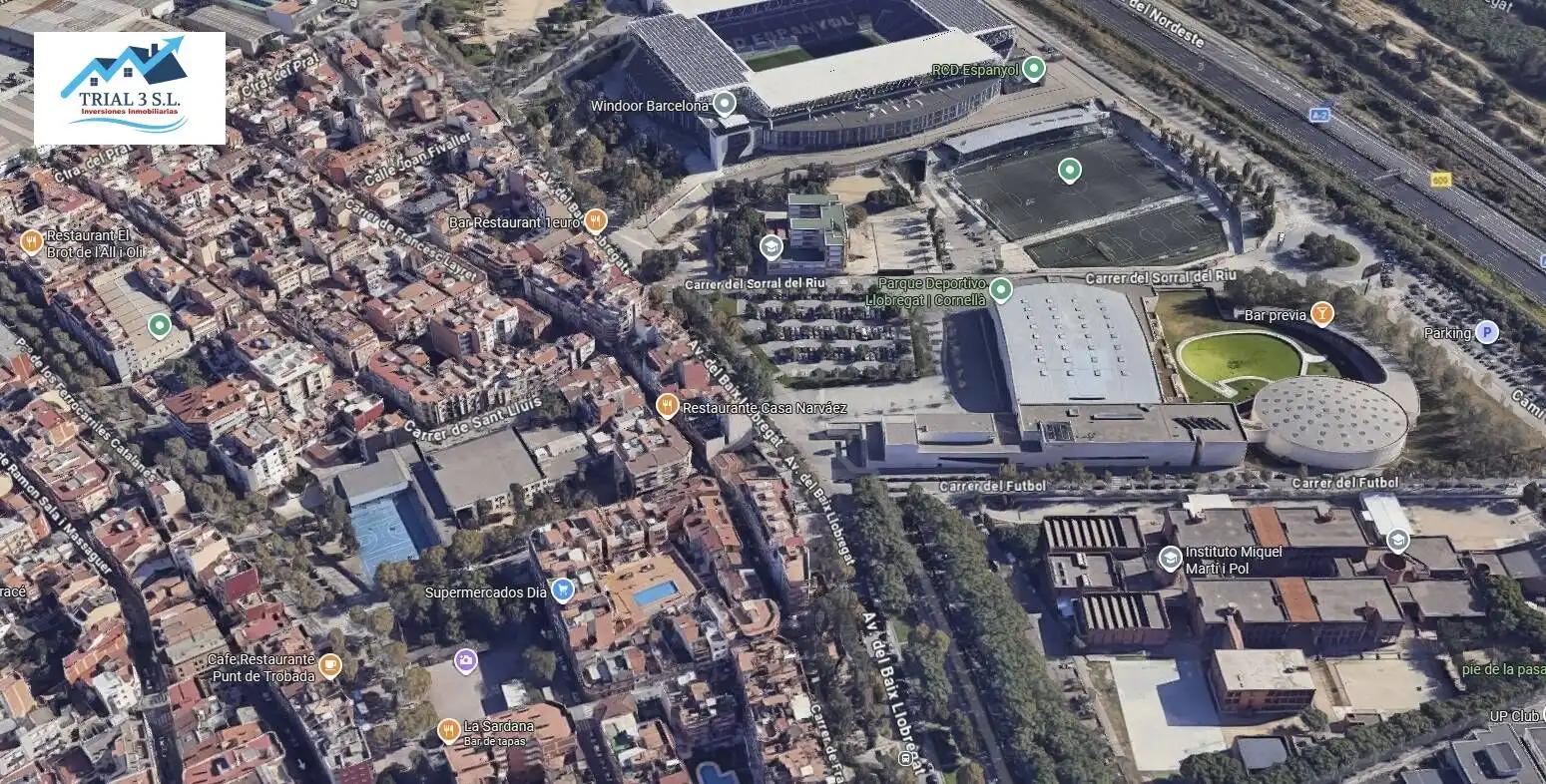 Vista exterior de Piso en venta en Cornellà de Llobregat