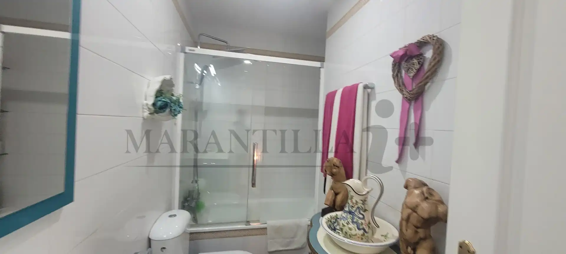 Baño de Casa adosada en venta en Islantilla con Aire acondicionado, Calefacción y Jardín privado