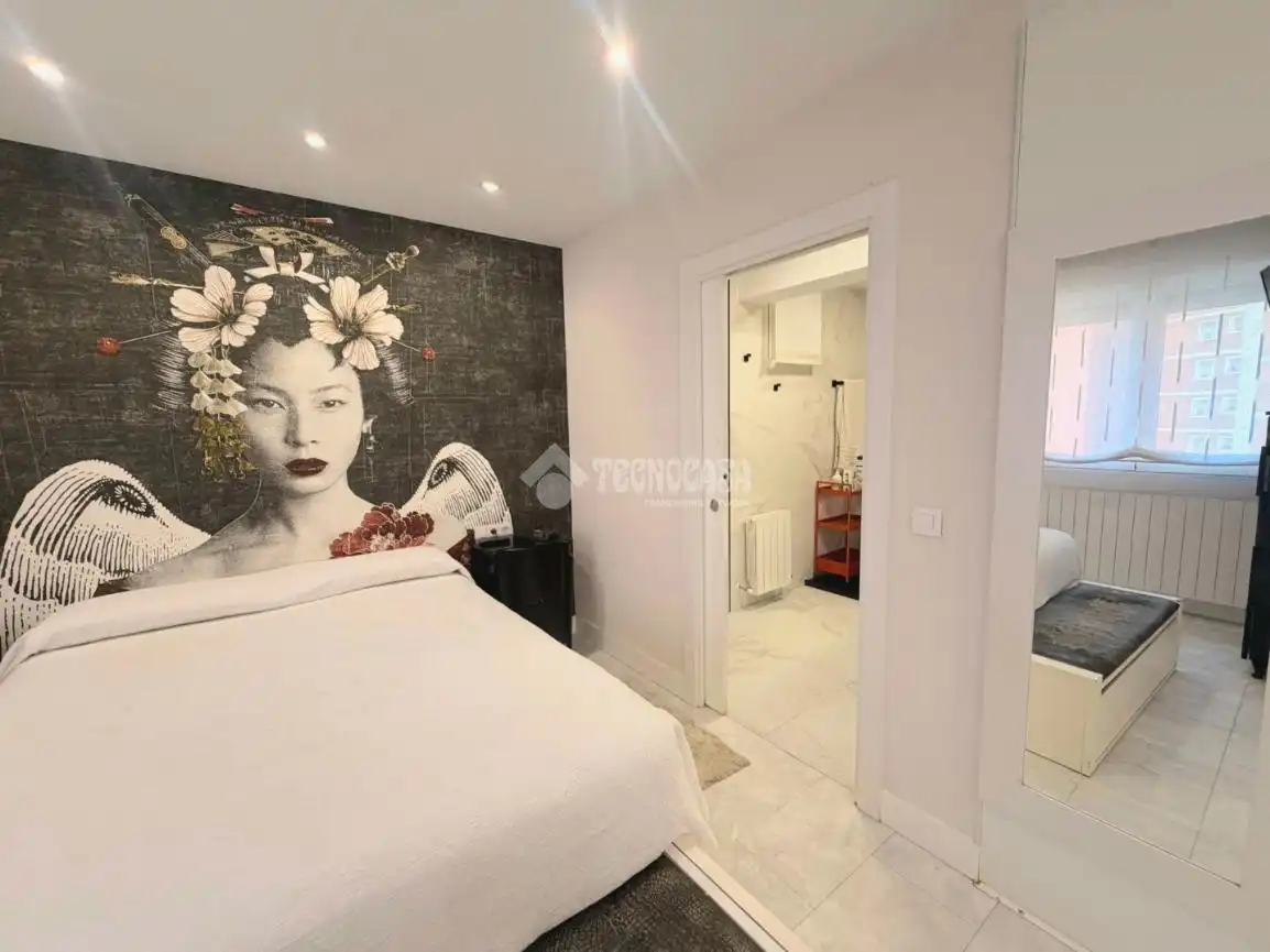 Habitación de Piso en venta en Bilbao  con Calefacción, Amueblado y Balcón