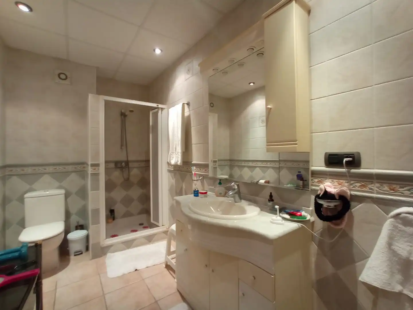 Baño de Casa o chalet de alquiler en Fuengirola con Aire acondicionado, Calefacción y Jardín privado