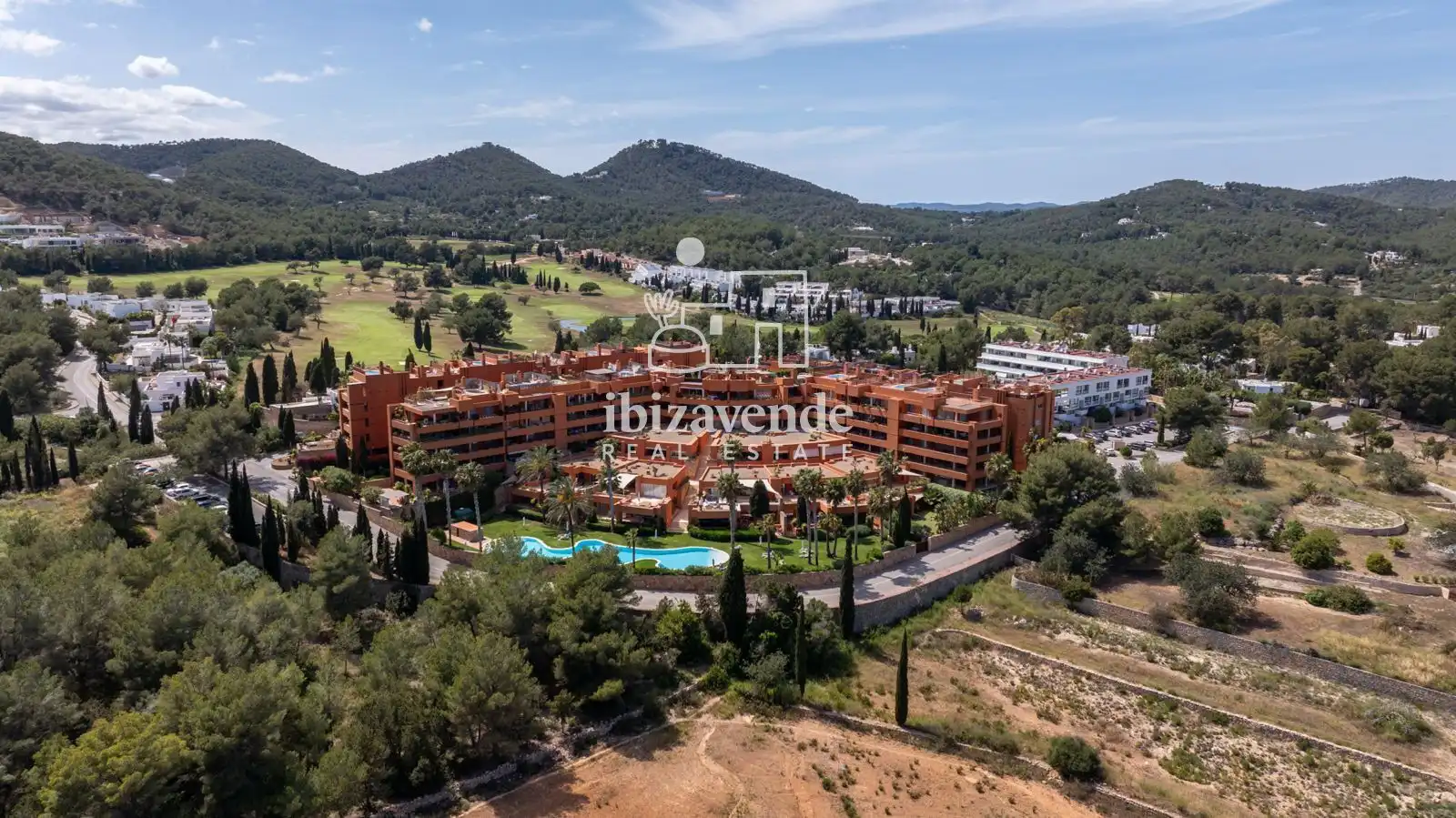 Vista exterior de Dúplex en venta en Santa Eulària des Riu con Aire acondicionado, Terraza y Trastero