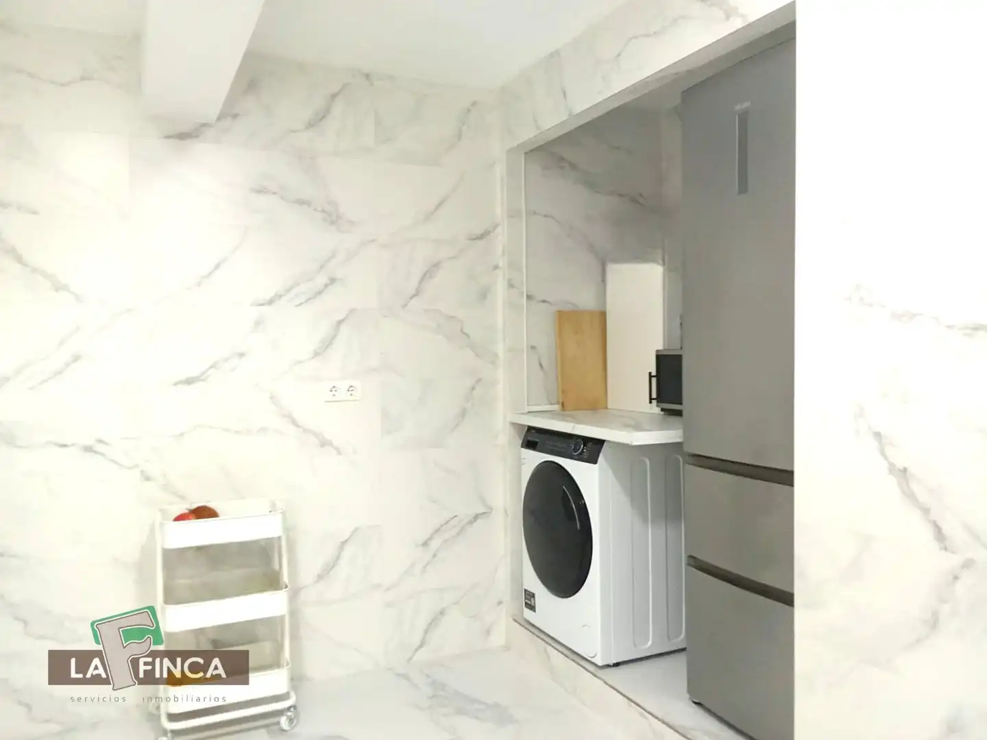 Kitchen of Flat for sale in Oviedo   with Heating and Furnished