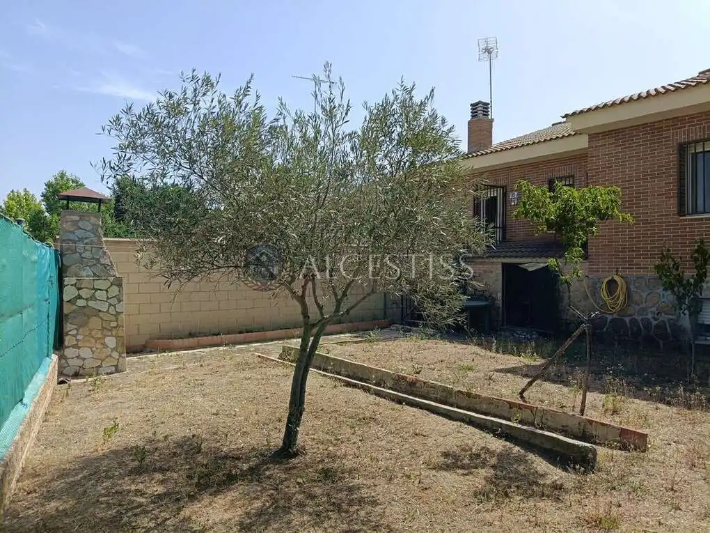 Adossat amb jardí en venda a Méntrida, imagen 65