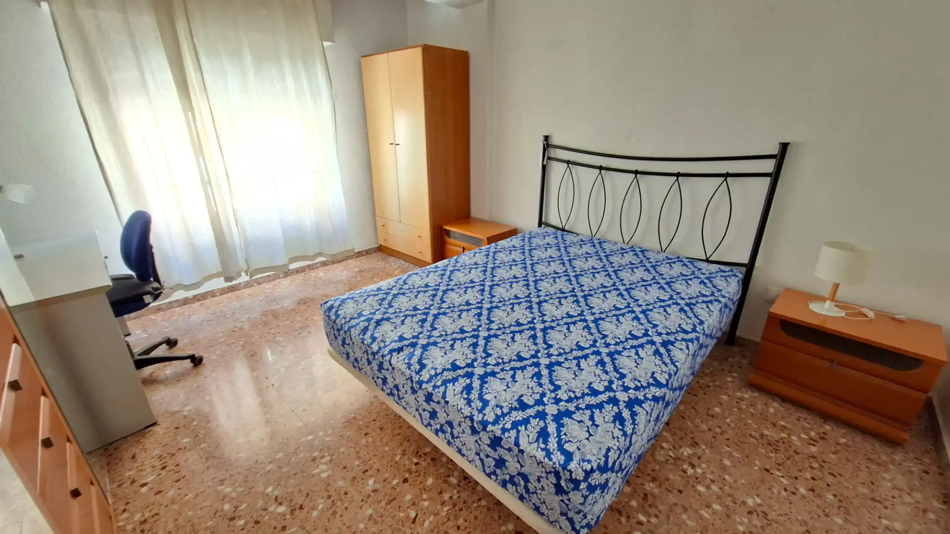 Wohnung zur Miete in Calle Capitán Torregrosa, Centro