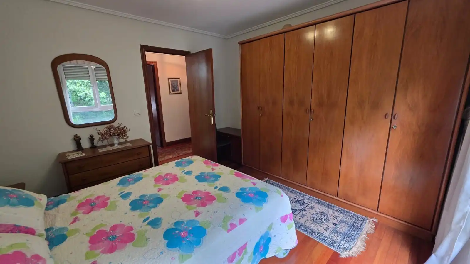 Habitación de Piso en venta en Castro-Urdiales con Calefacción, Terraza y Piscina comunitaria
