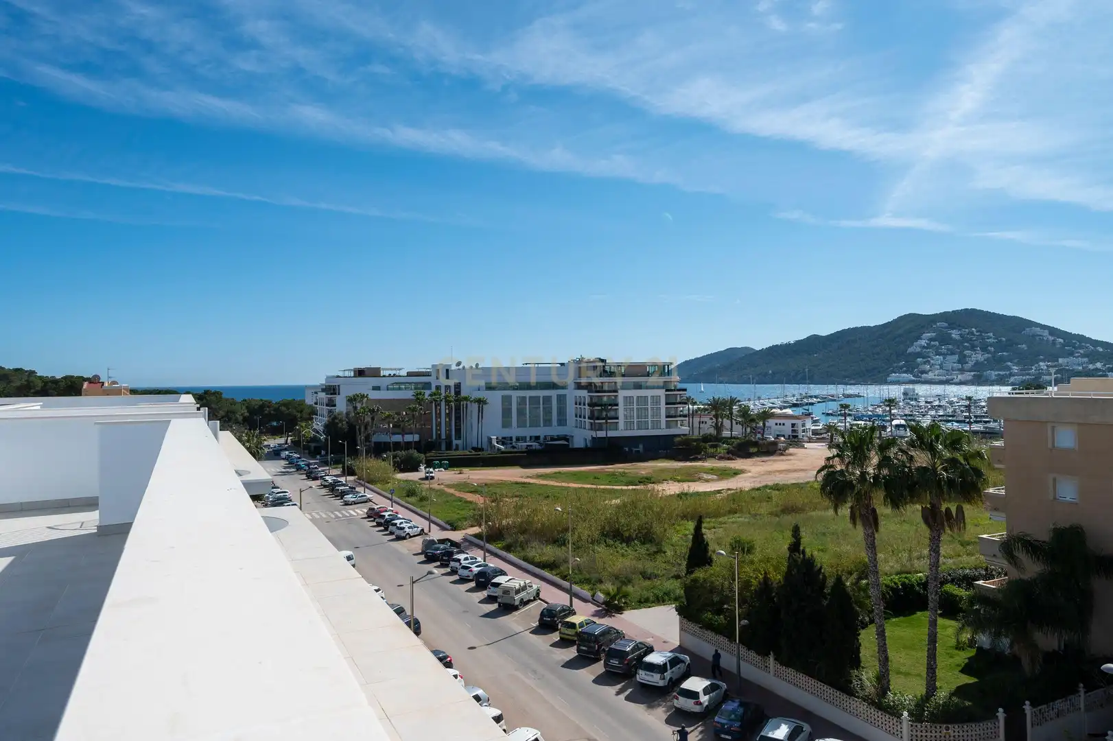 Außenansicht von Wohnungen zur Miete in Santa Eulària des Riu mit Klimaanlage, Ofen und Waschmaschine
