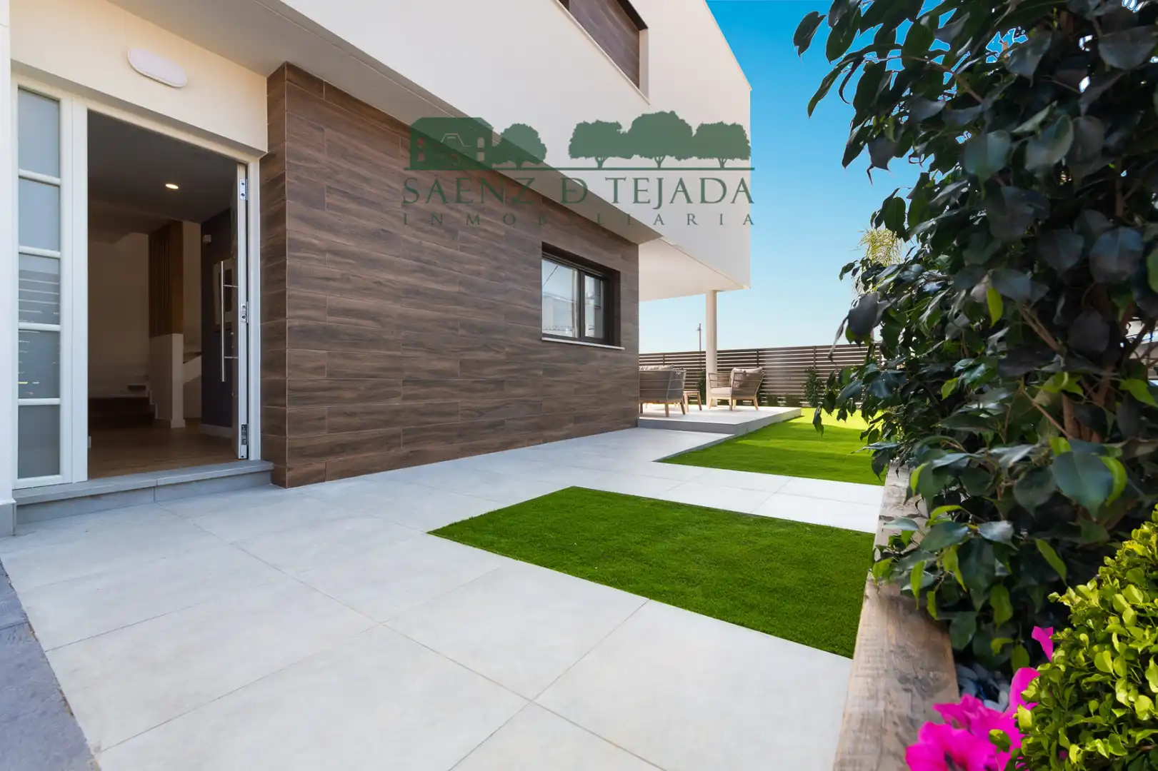 Terraza de Casa o chalet de alquiler en Dos Hermanas con Aire acondicionado, Calefacción y Jardín privado
