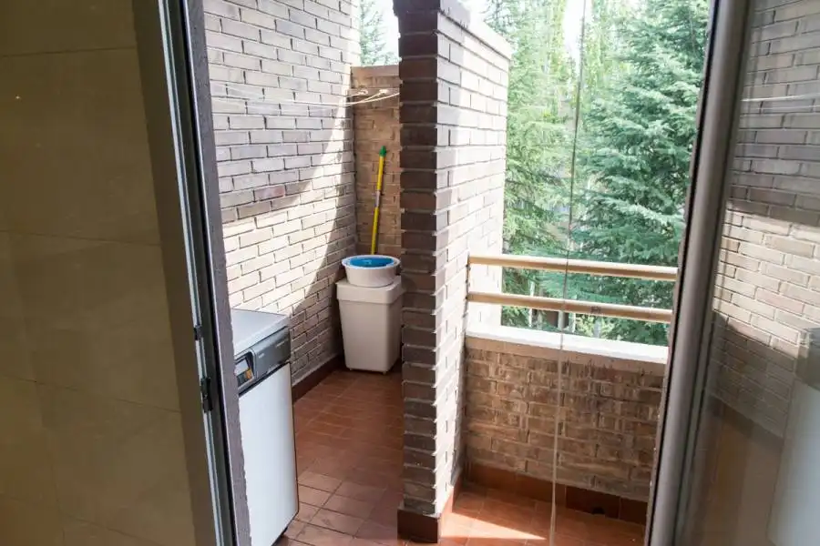 Terraza de Piso en venta en  Pamplona / Iruña con Calefacción, Parquet y Amueblado