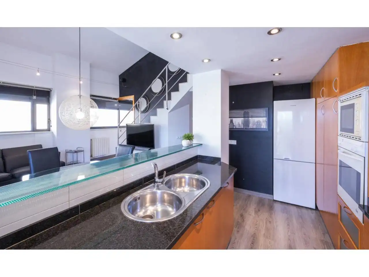 Kitchen of Flat for sale in Girona  with Air Conditioner, Heating and Parquet flooring