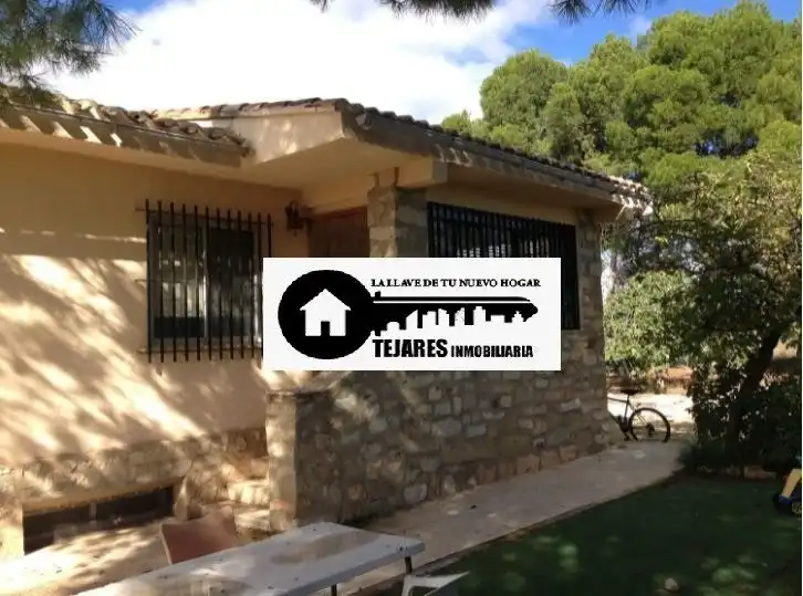 Casa rústica amb piscina en venda a Pedanías - Extrarradio