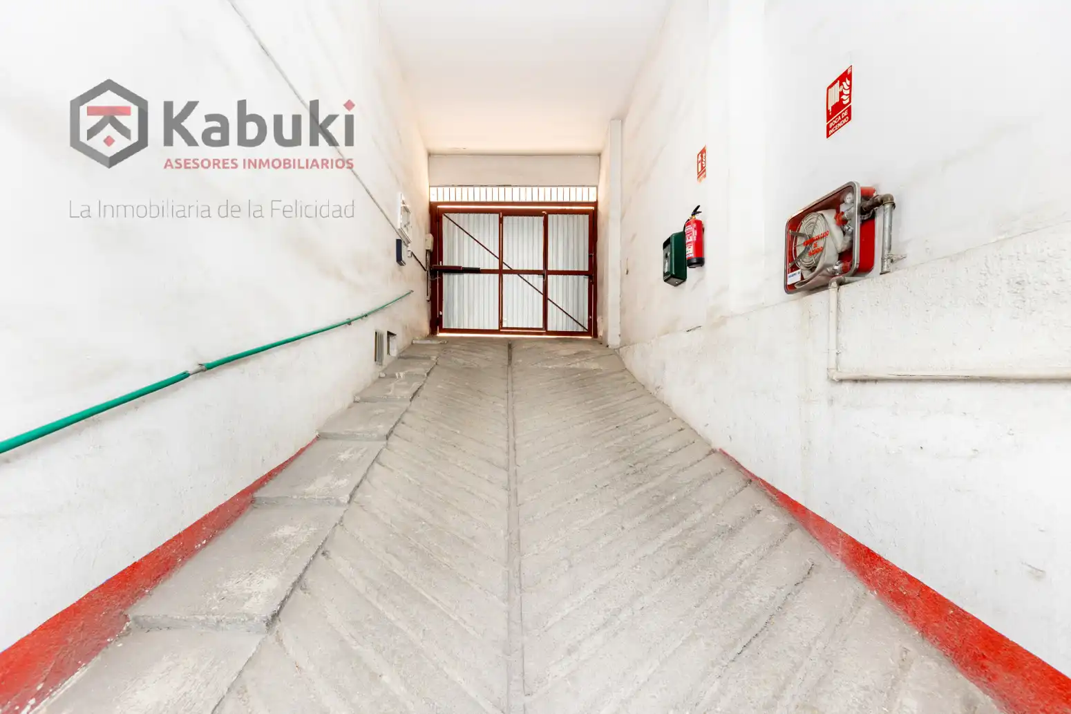 Aparcament en venda a Granada - Calle guillen de castro 42, imagen 4
