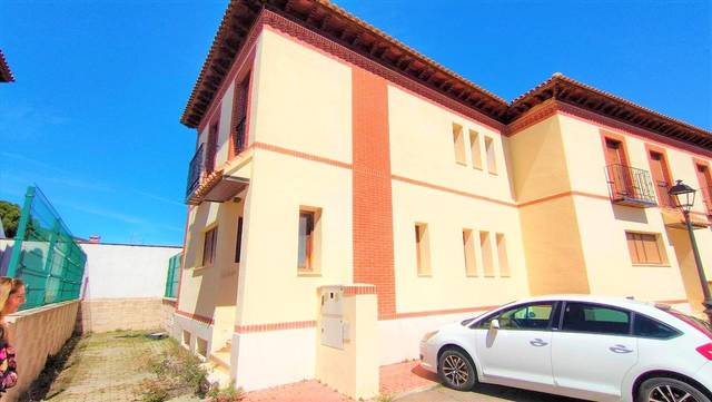Casa-chalet en Venta en Calle Argamasilla en Villamayor de Calatrava