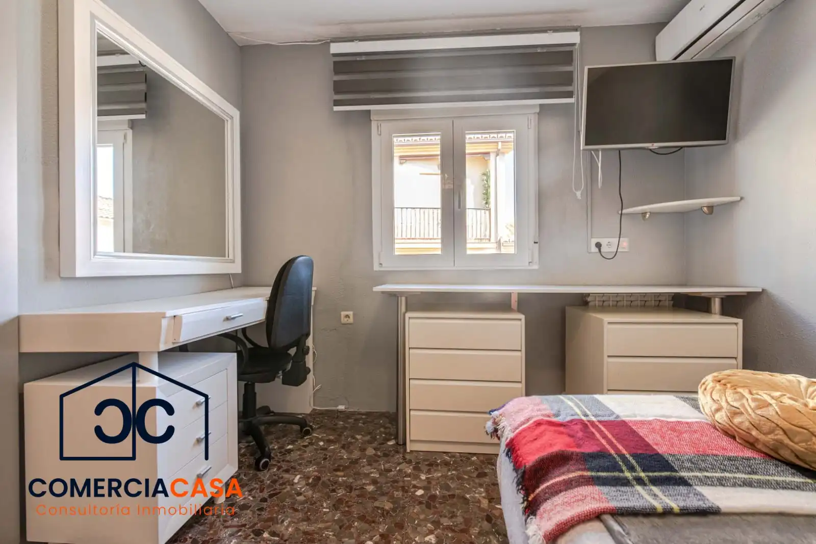 Habitación de Casa adosada en venta en Las Gabias con Aire acondicionado, Calefacción y Terraza