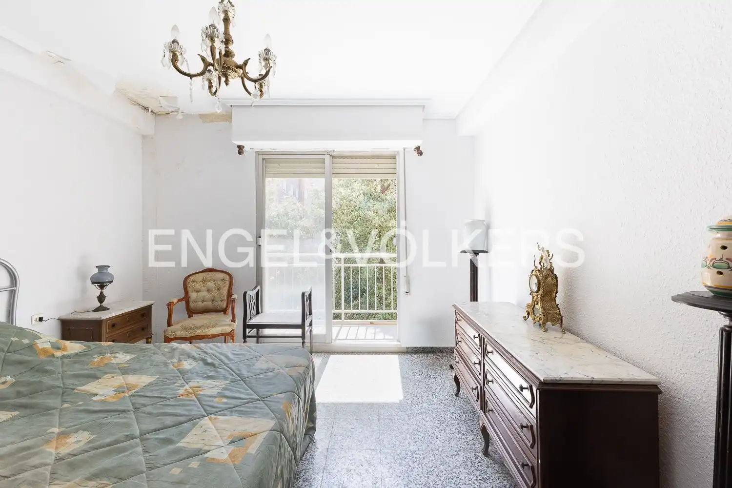 Bedroom of Flat for sale in Valencia  with Heating, Storage room and Balcony