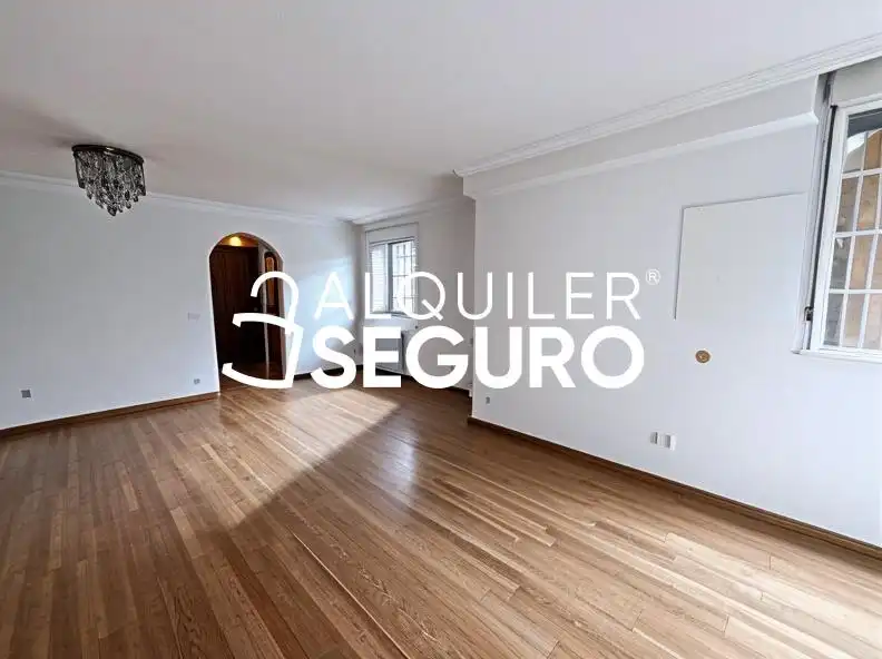 Bedroom of Houses for rent in Madrid  with Heating, Terrace and Storage room