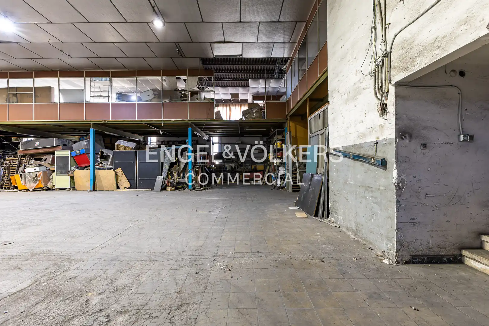 Nau industrial en venda en El Prat de Llobregat
