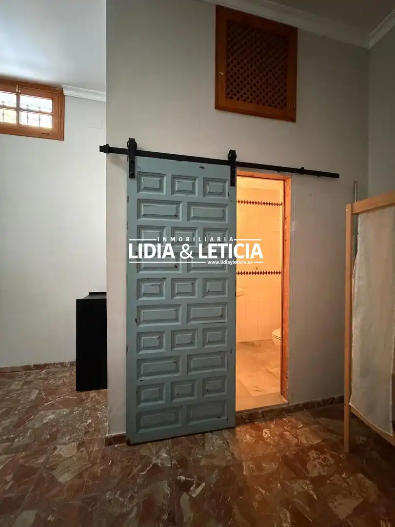 Casa o xalet en venda en Alcalá de Guadaira amb Aire condicionat, Traster i Piscina