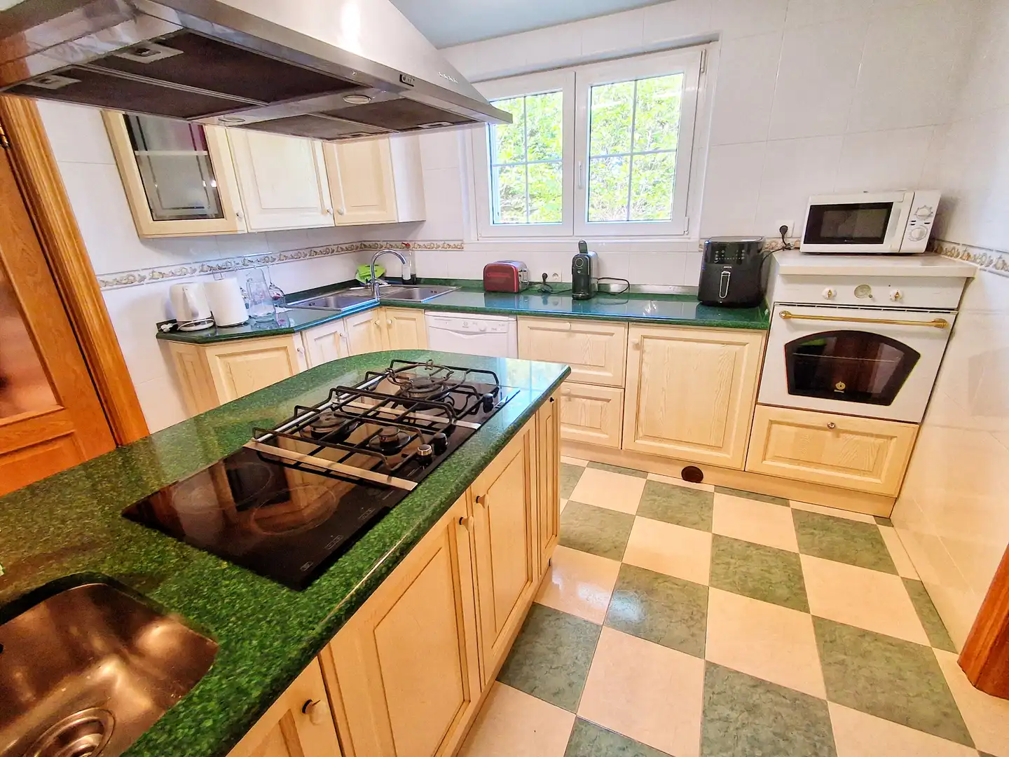 Kitchen of Houses for sale in Vadocondes  with Heating, Private garden and Parquet flooring