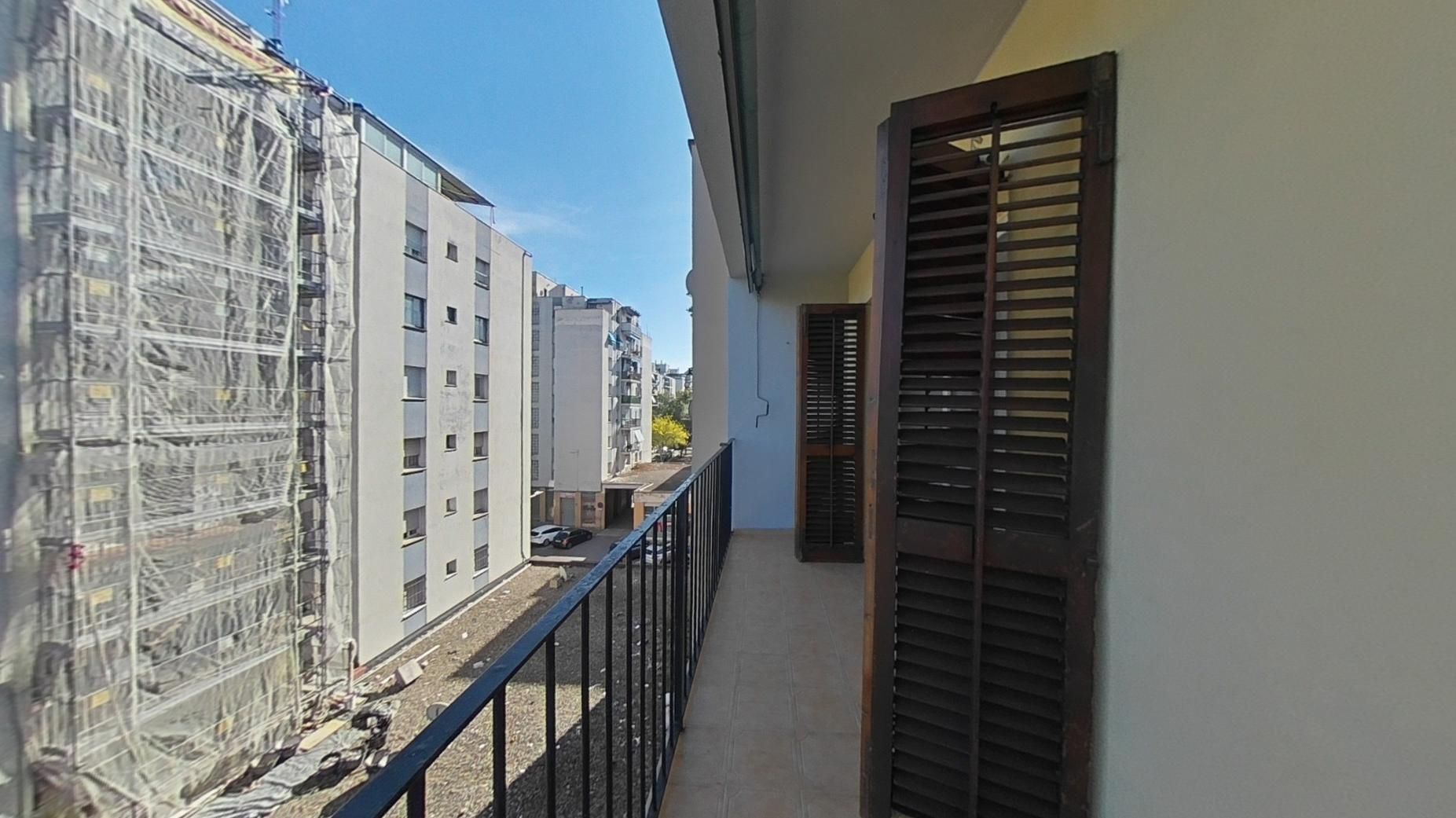 Terraza de Piso en venta en Girona Capital con Balcón