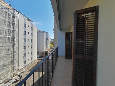 Appartement avec balcon à vendre à del Riu Güell