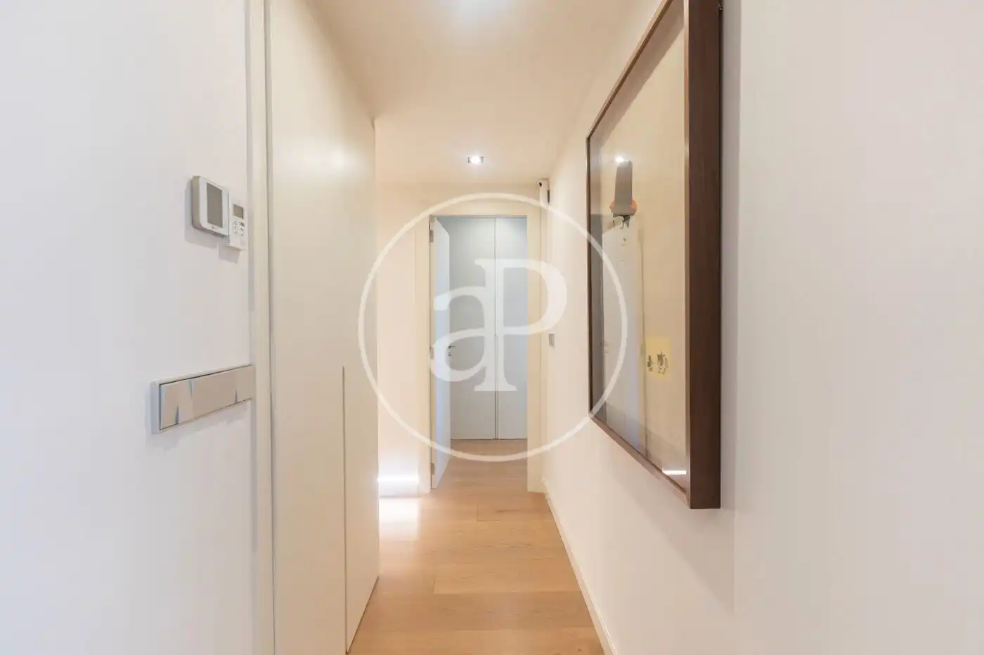 Flat for sale in Valencia  with Air Conditioner, Heating and Terrace