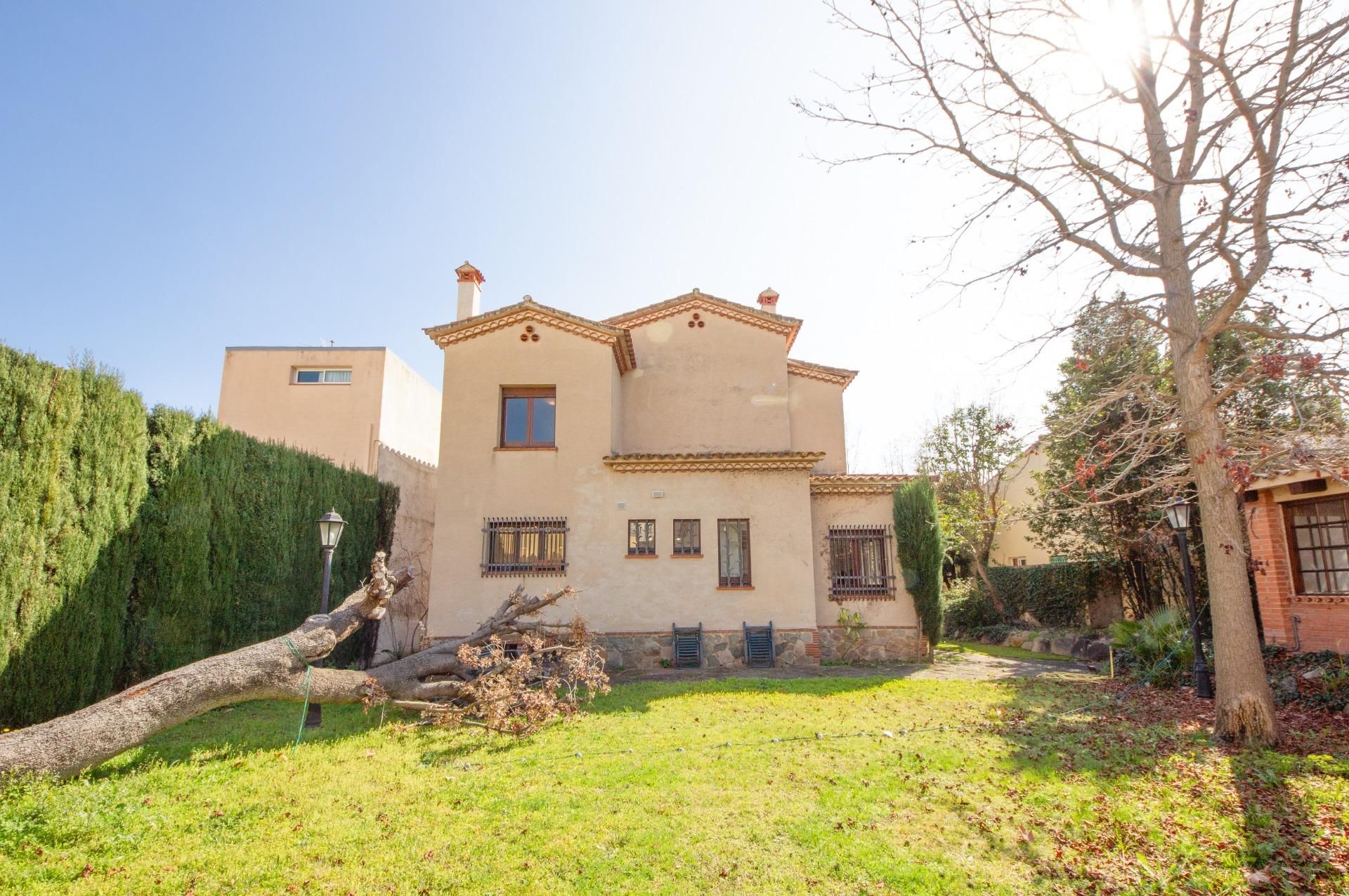 Exterior view of Houses for sale in Argentona  with Private garden and Terrace