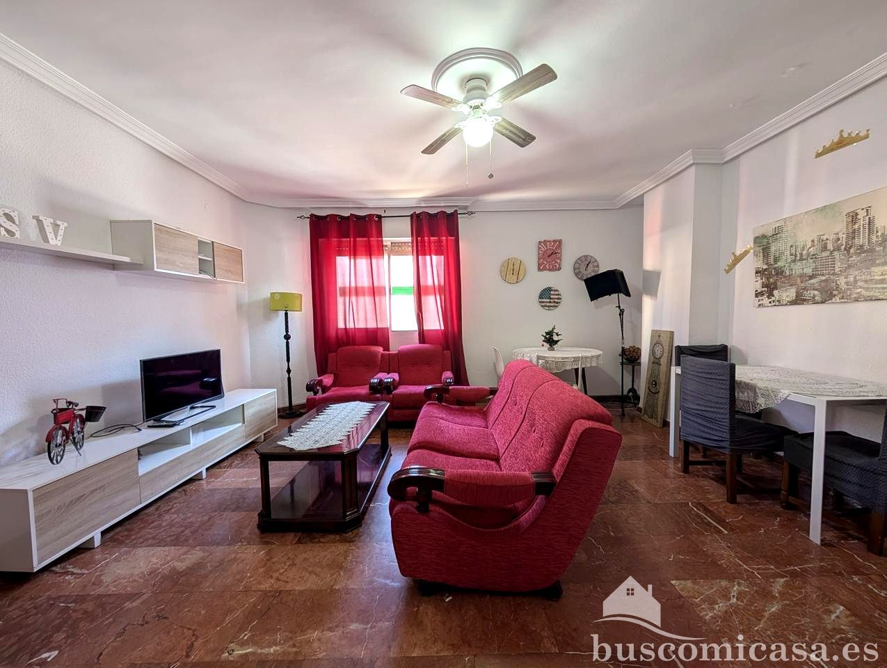 Sala d'estar de Pis en venda en Linares amb Traster i Balcó