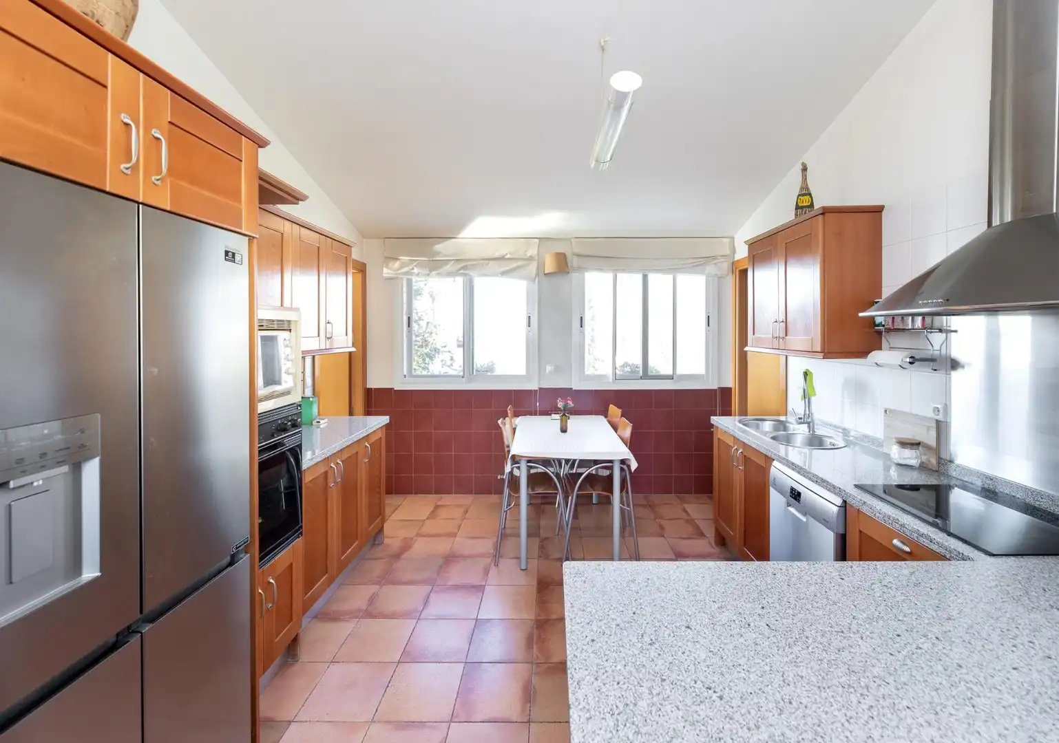 Cocina de Casa o chalet en venta en Cájar con Calefacción, Piscina y Alarma
