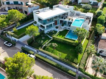 Casa con balcone in vendita a Calvià - Carrer gran via illa tagomago