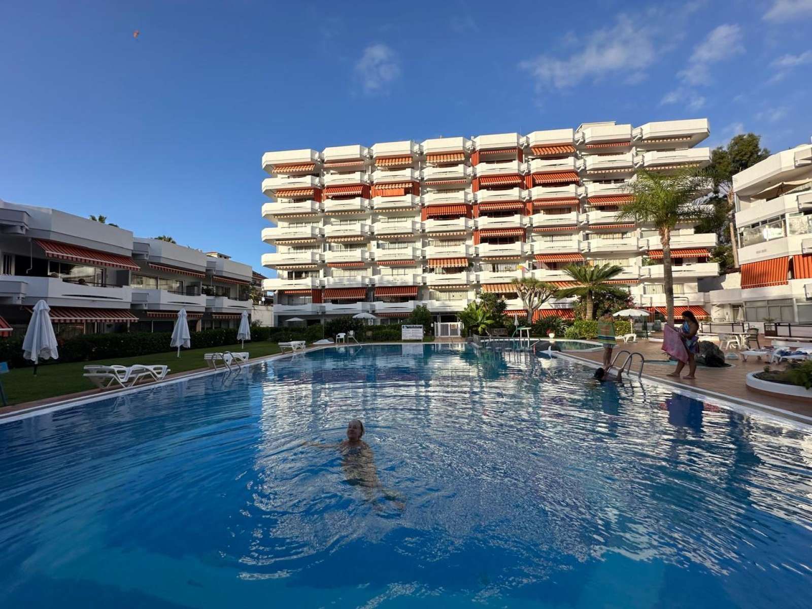 Piscina de Estudi per a compartir en Puerto de la Cruz amb Aire condicionat, Terrassa i Moblat