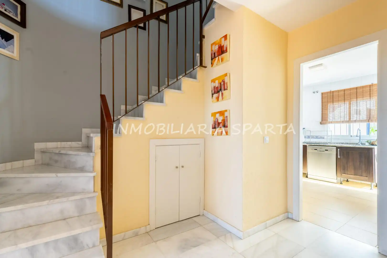 Detached homes for sale in Benacazón  with Air Conditioner, Heating and Oven