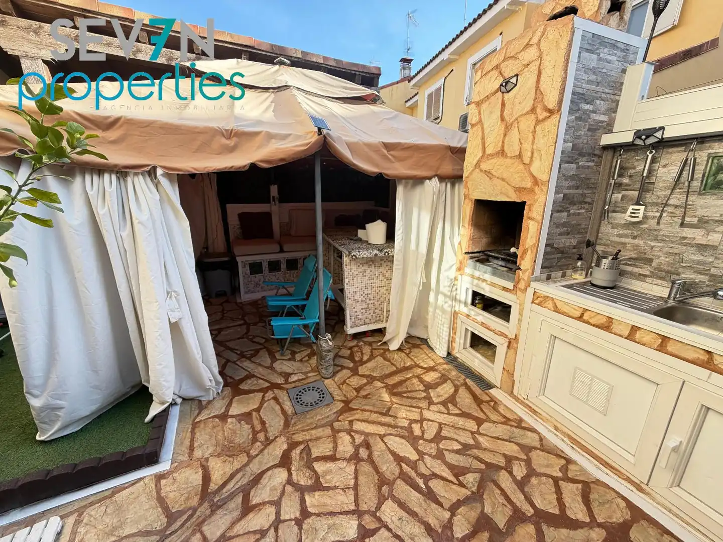 Terrassa de Casa adosada en venda en Méntrida amb Aire condicionat, Calefacció i Jardí privat