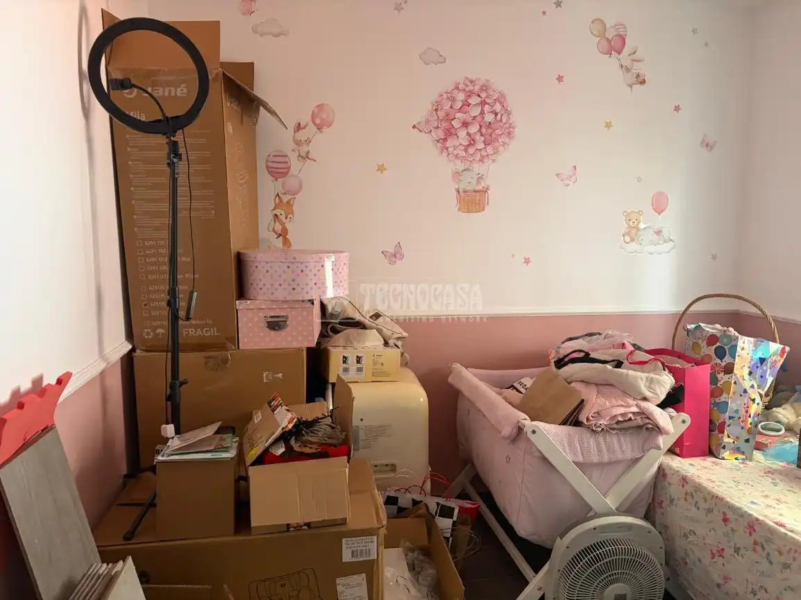 Habitación de Casa adosada en venta en Sevilla con Aire acondicionado