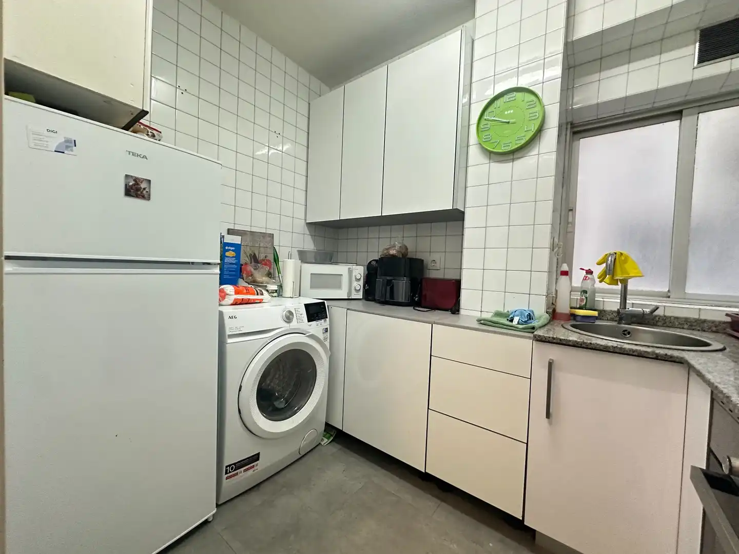Küche von Wohnung zum Verkauf in Santiago de Compostela  mit Heizung und Möbliert